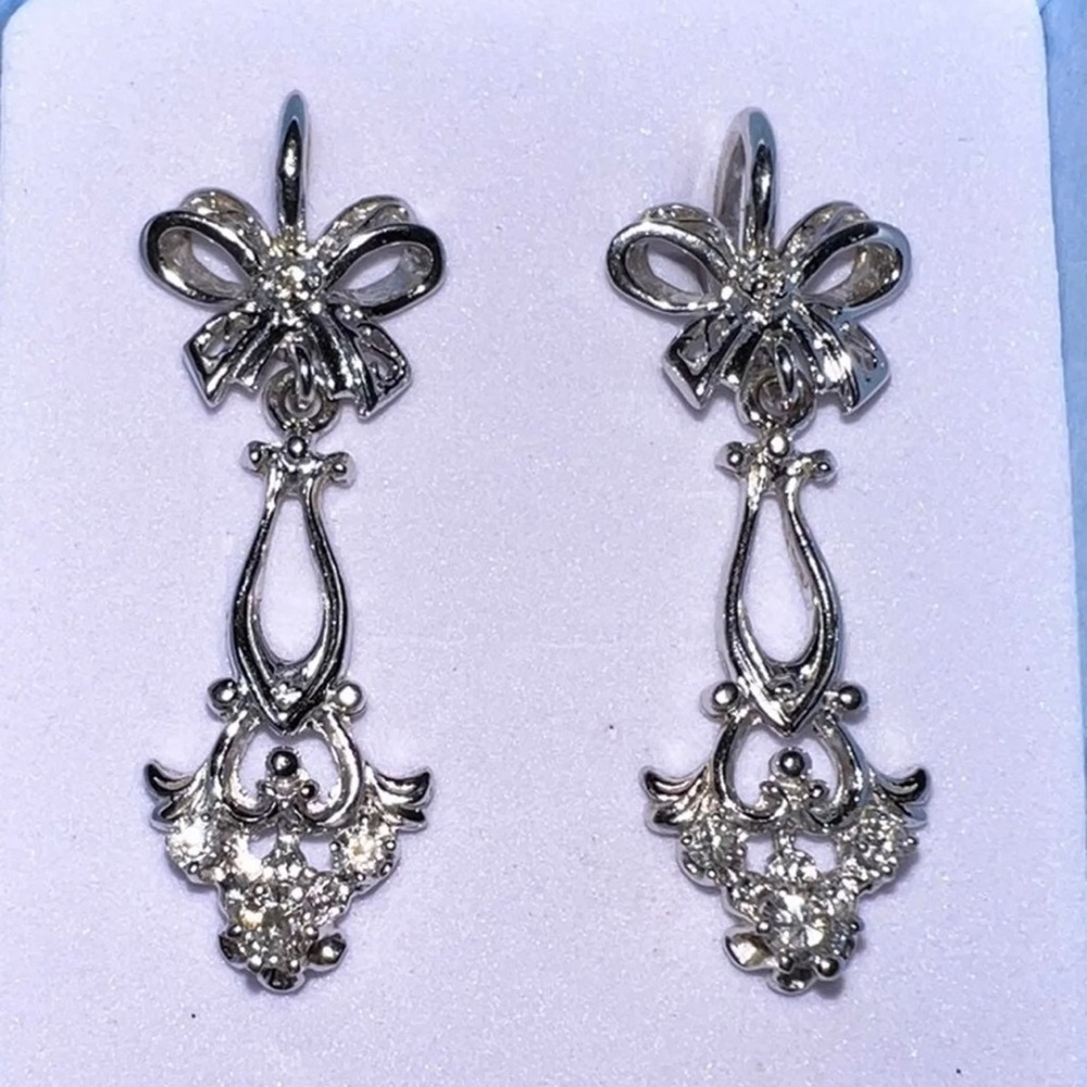 ✨VINTAGE✨ STUNNING EUROPEAN SOLID 14K WG NATURAL DIAMOND DANGLE EARRINGS
